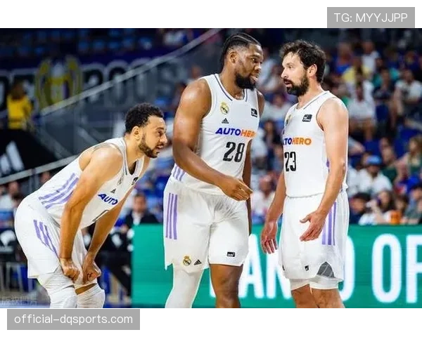 西班牙篮球甲级联赛：巴塞罗那险胜死敌皇家马德里