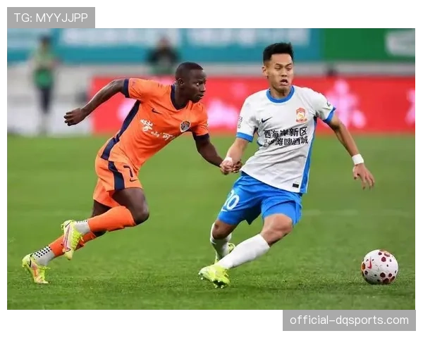 青岛海牛0-0青岛西海岸，高速攻防节奏下四次击中门框无果